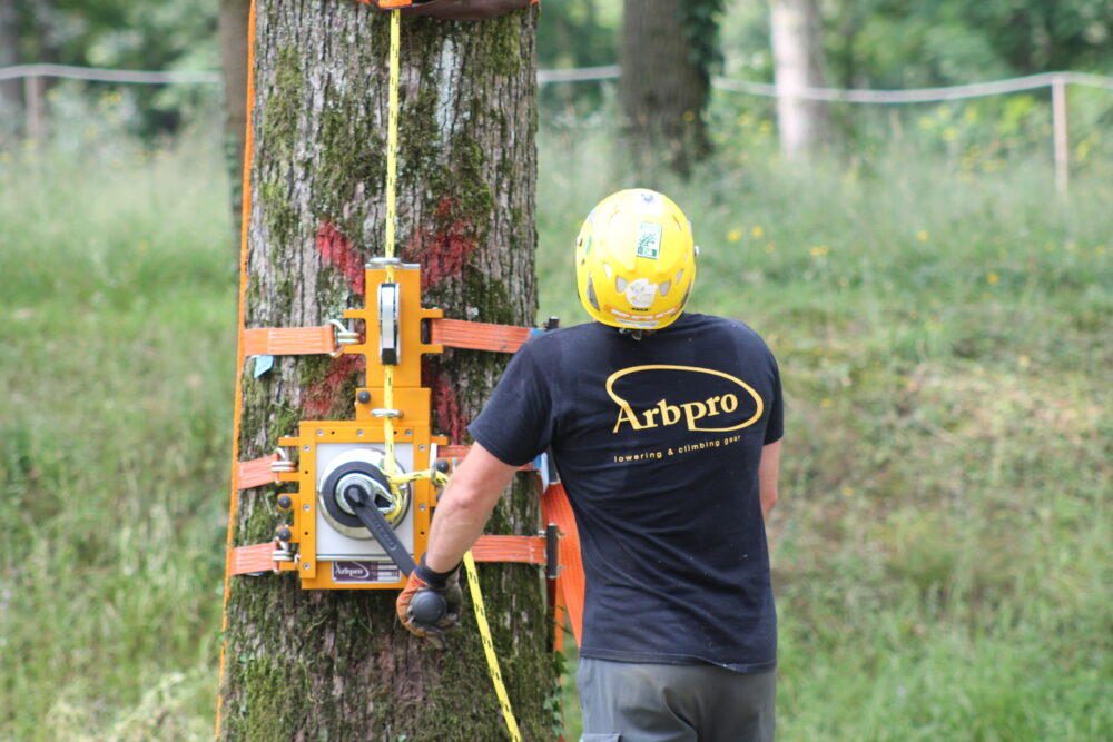 LD2 - Rigging-Set with Harken winch and steel bollard